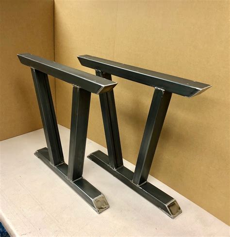 steel table legs